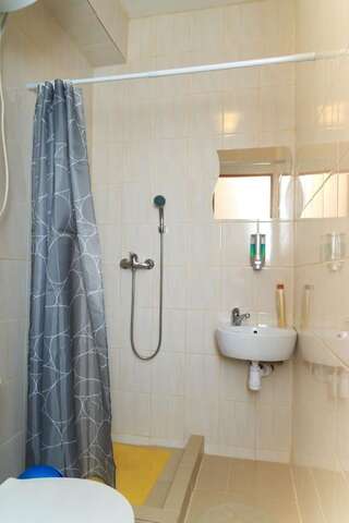 Апартаменты Jeruzales 27 Apartaments Вильнюс Апартаменты - цокольный этаж-3